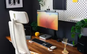 Hybrid Work 2.0: Hardware Innovation for the Decentralized Desk